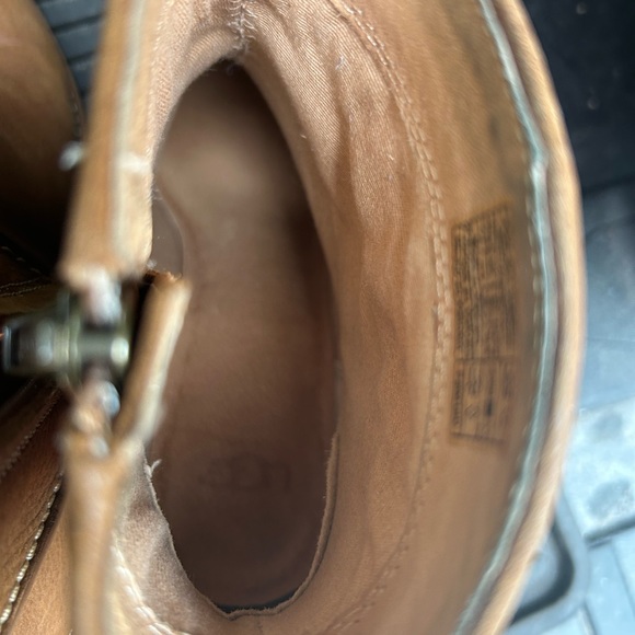 UGG ANNIE LEATHER BOOTIES - Picture 3 of 5